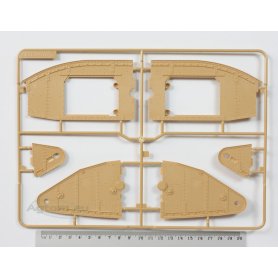 Tamiya 1:35 30057 Mk.IV Male (z napędem)