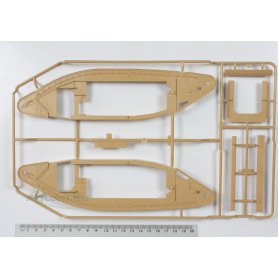 Tamiya 1:35 30057 Mk.IV Male (z napędem)