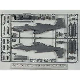 Tamiya 1:48 North American P-51B Mustang