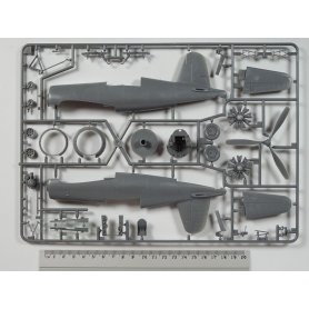 Tamiya 1:48 Vought F4U-1/2 Birdcage Corsair
