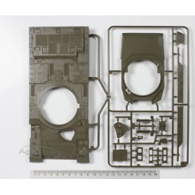Tamiya 1:35 35260 JGSDF Type 90 Tank Ammo Loading Crew 