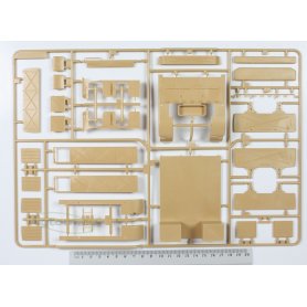 Tamiya 1:35 German 18T Heavy Half Track Famo