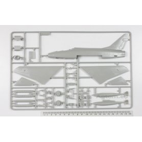 Tamiya 1:72 60760 F-100D Super Sabre