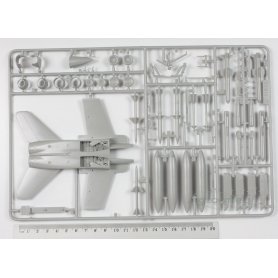 Tamiya 1:72 McDonnell Douglas F/A-18 Hornet