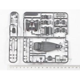 Tamiya 1:48 61109 Dewoitine D.520 "French Aces" - w/Staff Car