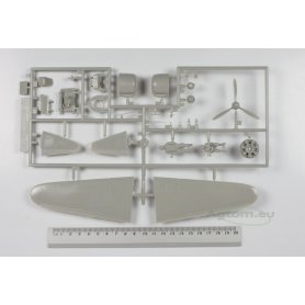 Tamiya 1:48 A6M2-N Rufe z napędem śmigła