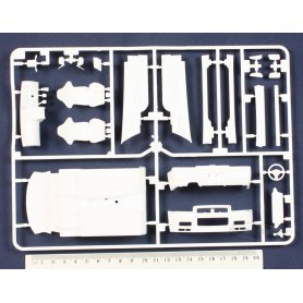 TAMIYA 1:24 Nissan Skyline GT-R V-spec - (R34)