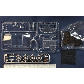 TAMIYA 1:24 Nissan Skyline GT-R V-spec - (R34)