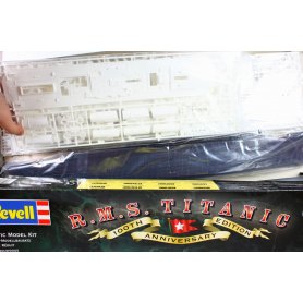 Revell 1:400 R.M.S. Titanic 100th Anniversary + farby