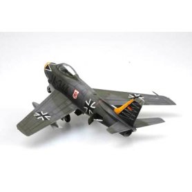 HOBBY BOSS 1:72 American F-86F-40 Sabre
