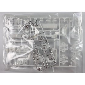 TAMIYA 1:24 Nissan R390 GT1 