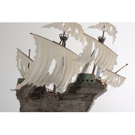 Zvezda 1:100 Flying Dutchman Ghost Ship