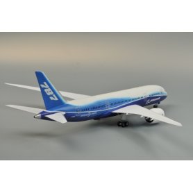 Zvezda 1:144 Boeing 787-8