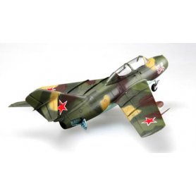 HOBBY BOSS 80262 1/72 MiG-15UTI Midget