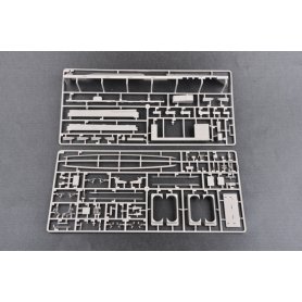 Trumpeter 1:350 USS Kitty Hawk CV-63