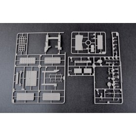 Trumpter 1:35 Russian TOS-1A Multiple Rocket Launcher