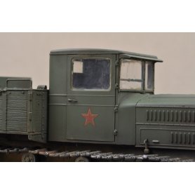 Trumpeter 1:35 Soviet Komintern Artillery Tractor 