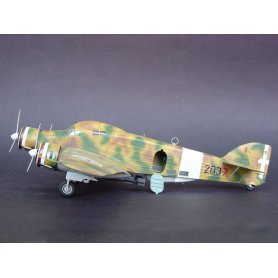 Trumpeter 1:48 Savoia-Marchetti S.M.79-II Sparviero