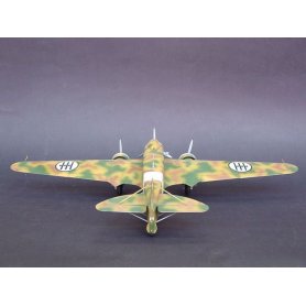 Trumpeter 1:48 Savoia-Marchetti S.M.79-II Sparviero