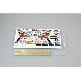 Trumpeter 1:32 F-8E Crusader
