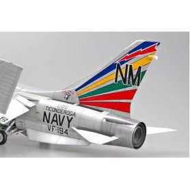 Trumpeter 1:32 F-8E Crusader