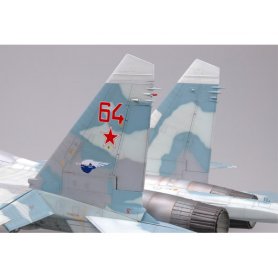 Trumpeter 1:32 Su-27UB Flanker-C