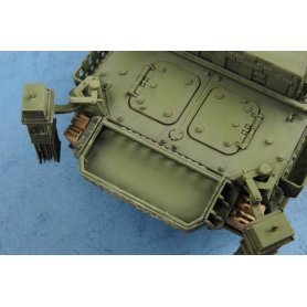 Trumpeter 1:35 M1132 Stryker Engineer Squad Vehicle w/SMP-Surface Mine Plow/AMP