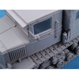 Trumpeter 1:35 Voroshilovets Tractor