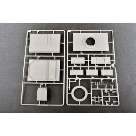 Trumpeter 1:35 MPQ-53 C-Band Tracking Radar 