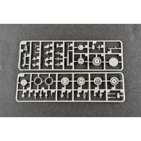Trumpeter 1:35 MPQ-53 C-Band Tracking Radar 