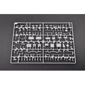 Trumpeter 1:35 M1083 FMTV Standard Cargo Truck 