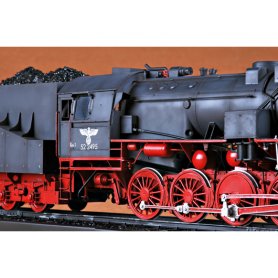 Trumpeter 1:35 Kriegslokomotive BR52