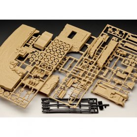 Revell 1:76 Sd.Kfz.11 + 7,5 cm Pak 40 - niemiecki pojazd półgąsienicowy z armatą przeciw pancerną kalibru 75 mm.