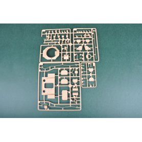 Hobby Boss 1:35 PLA ZBD-05 Amphibious IFV