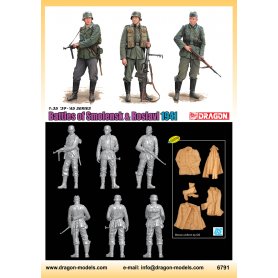 Dragon 1:35 Battle Of Smolensk & Roslavl 1941 (3 Figure Set) with Bonus DS Uniform & Boots (Limited)