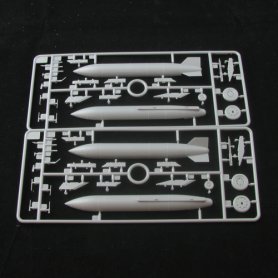 Bronco FB 1:48 Chinese PLAAF J-10S ‘Vigorous Dragon’ Twin-seat Fighter/Trainer 