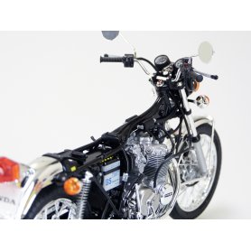 Aoshima 1:12 Honda CB400FOUR I/II(398cc)
