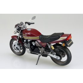 Aoshima 1:12 Kawasaki ZephyrX with custom parts