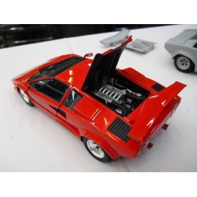 Aoshima 1:24 Lamborghini Countach 5000 Quattrovalvole Injection Ver Overseas