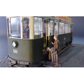 Mini Art 1:35 EUROPEAN TRAMCAR (StraBenbahn Triebwagen 641) w/CREW & PASSENGERS