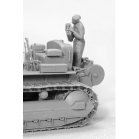 Mini Art 1:35 U.S. TRACTOR w/Towing Winch & Crewmen