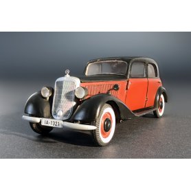 Mini Art 1:35 GERMAN PASSENGER CAR TYP 170V SALOON 4 DOORS