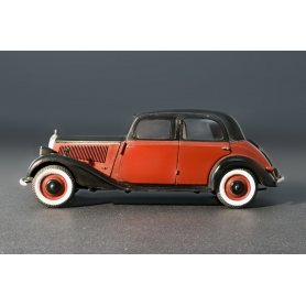 Mini Art 1:35 GERMAN PASSENGER CAR TYP 170V SALOON 4 DOORS