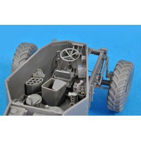 Mini Art 1:35 AEC Mk.II ARMOURED CAR