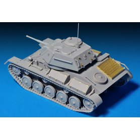 Mini Art 1:35 T-80 Soviet light tank w/crew Special Edition