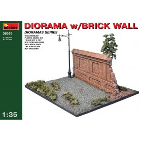 MINI ART 36055 DIORAMA W/BRICK WALL