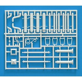 Mini Art 1:35 Ruined village house