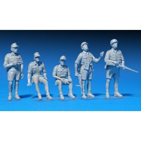Mini Art 1:35 German paratroopers and tankers Italy 1943