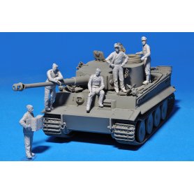 Mini Art 1:35 German tank crew Normandy 1944