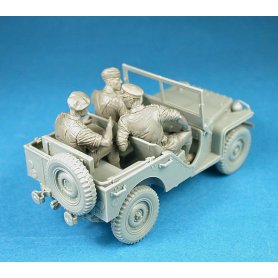 Mini Art 1:35 British staff car w/crew